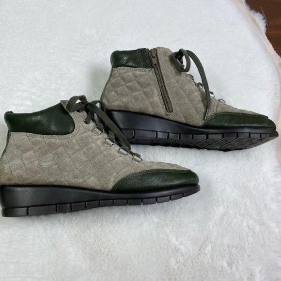 Aerosoles First Plan Suede Leather Wedge Ankle Boots, size 7 - Picture 5 of 10